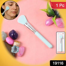 Skin Swipe Silicone Brush